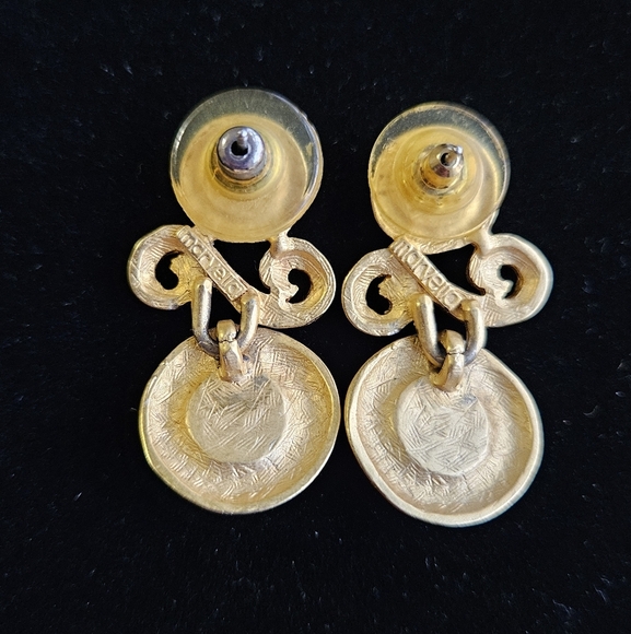 VTG 70s Marvella Etruscan Style Gold Tone Post Earrings - Picture 2 of 5